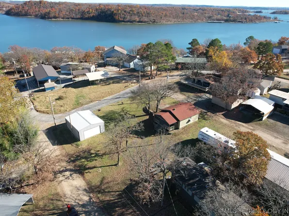 427758 E 1145th Rd, Porum, OK 74455