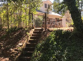 16480 Applegate Rd, Applegate, CA 95703