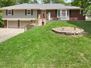 8340 Everett Ave, Kansas City, KS 66112