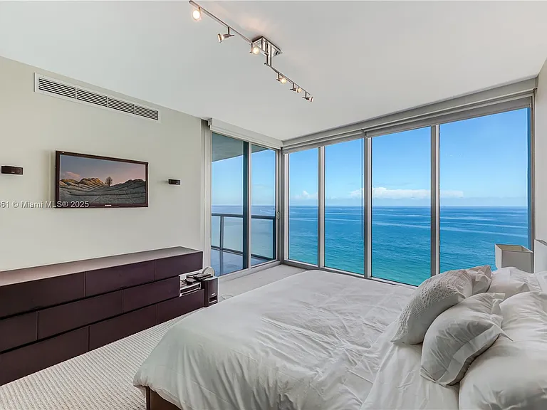 17001 Collins Ave #2508 — Photo 15