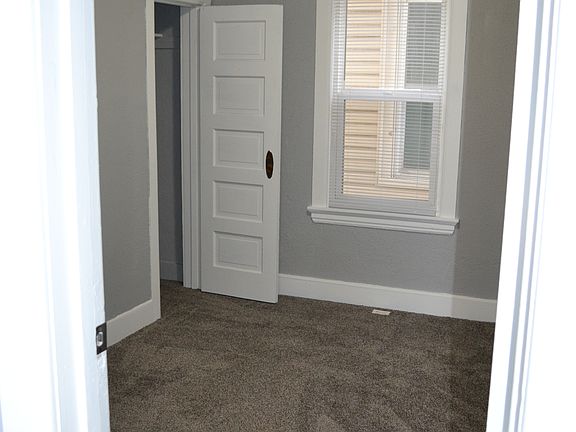 5th image of 1235 Huron Ave #1
