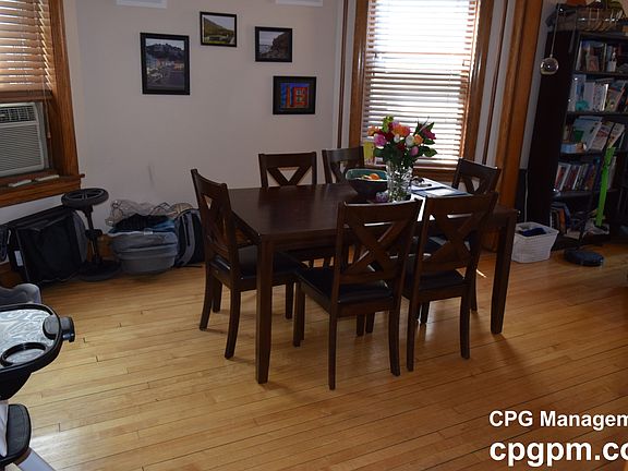 5th image of 2715 N Troy St #1