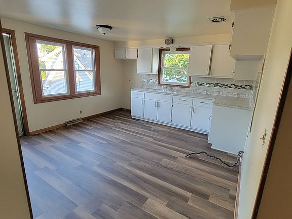 3rd image of 6166 N 37th St