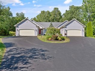 8430 Marco Ln, Baldwinsville, NY 13027