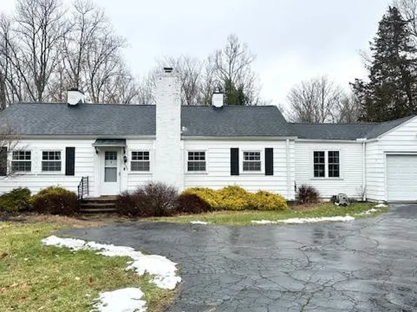 10305 Chippewa Rd, Brecksville, OH 44141