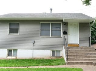 1623 Muscatine Ave, Iowa City, IA