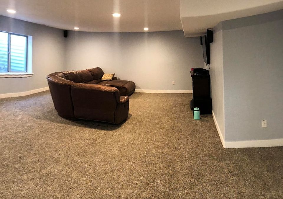 2nd image of 3572 N Willy Way