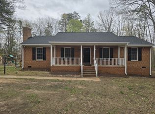 186 Cuckoo Rd, Louisa, VA 23093