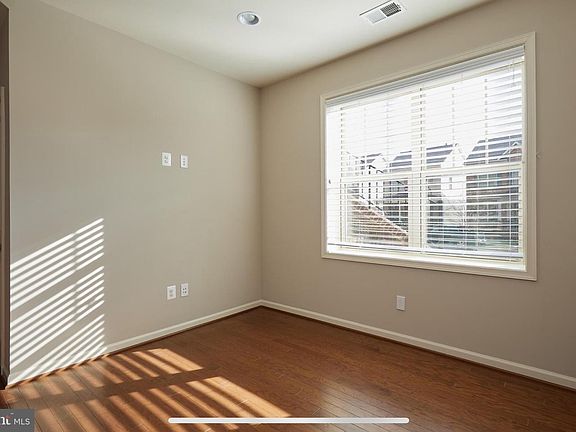 4th image of 14055 Marketcenter Dr
