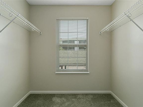 4th image of 2320 NE 68th St