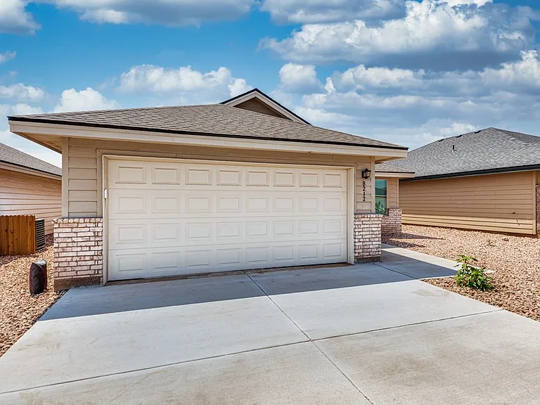 8212 E County Road 111 — Photo 25