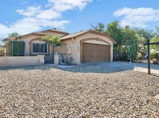 7407 N 69th Dr, Glendale, AZ 85303