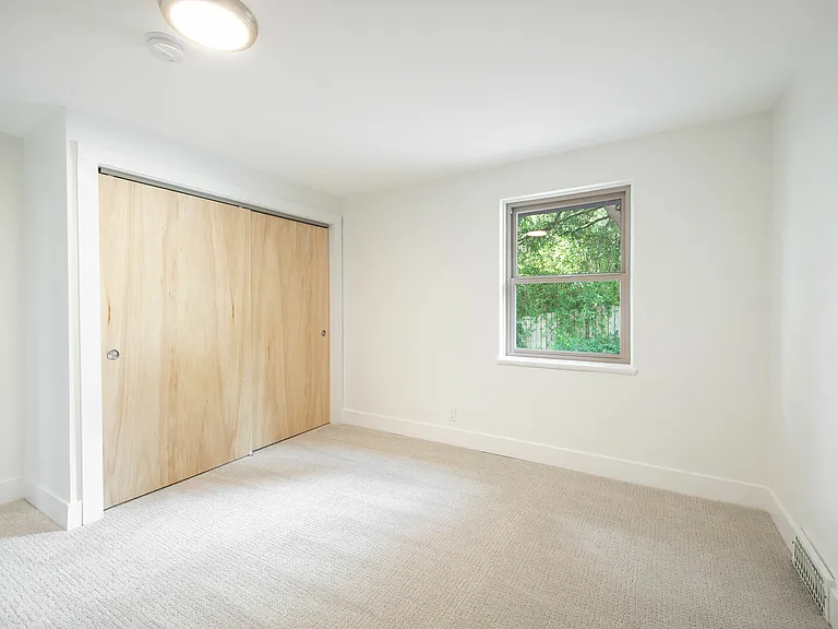 2527 NE 110th St #A — Photo 10