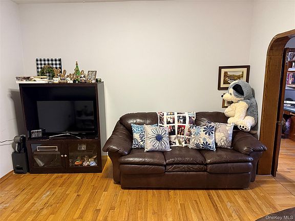 4th image of 8755 114th Street