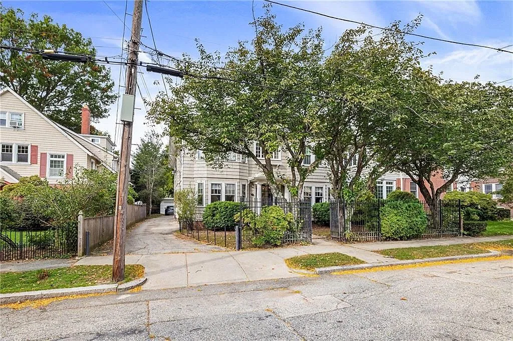 2 bed, 2.0 bath, 1200 sqft, $3,000 — Photo 4