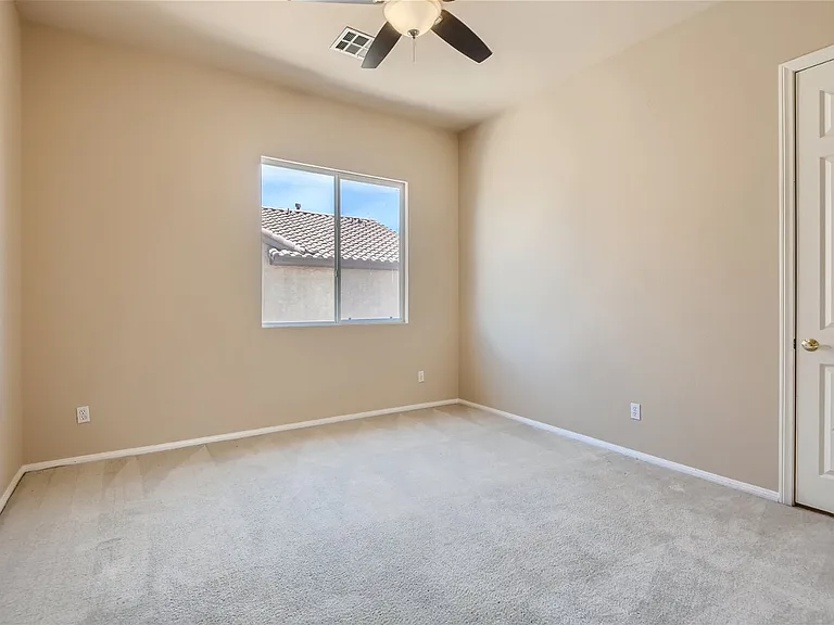 5258 Villa Dante Ave — Photo 17
