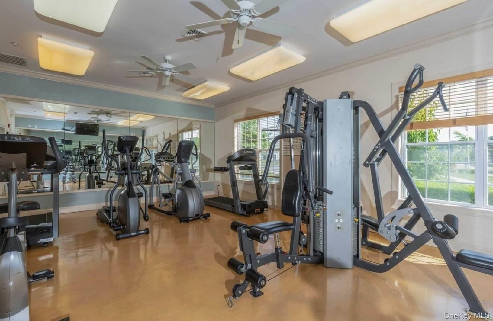  Relax Recharge renew - Full Service Fitness Center 