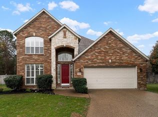 1928 Twin Oaks Cir, Grapevine, TX 76051