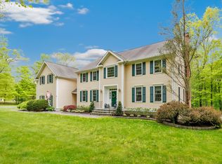 17 Long Wall Rd, Redding, CT 06896