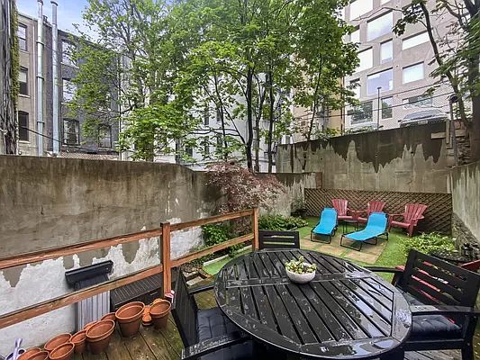 2nd image of 555 W 152nd St #B1