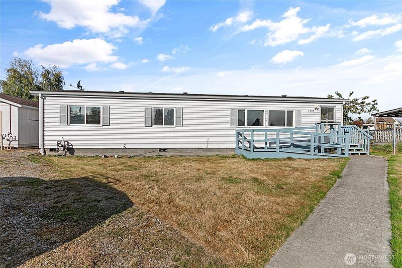 2nd image of 1705 N 32nd Place