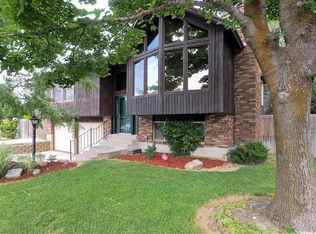 9261 S Sterling Dr, Sandy, UT 84093