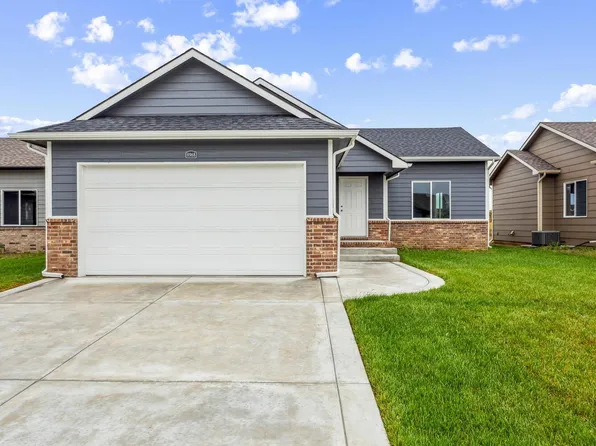 8968 E Summerside Pl, Wichita, KS 67226