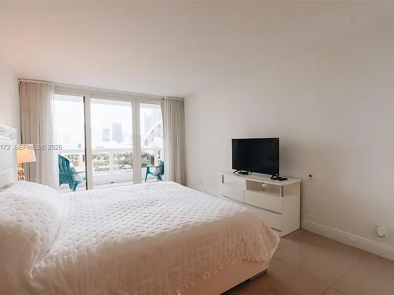 1717 N Bayshore Dr #A-1253 — Photo 12