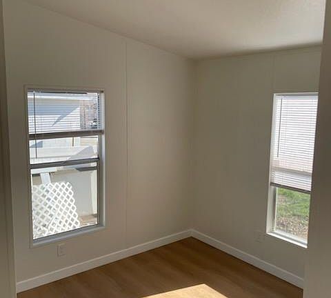 4th image of 207 14th St