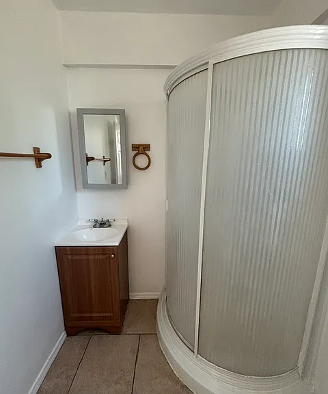 121 W Rose St — Photo 13
