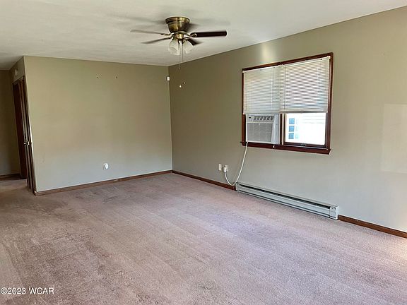 3rd image of 404 S Roberts Ave