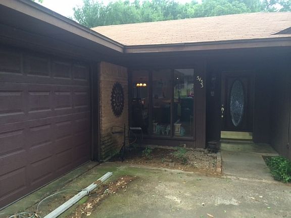 2nd image of 5433 Prince Dr