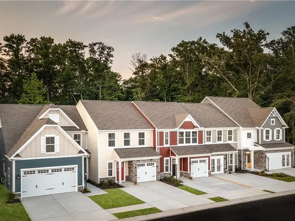 546 Eldridge Ln, Chesapeake, VA 23323