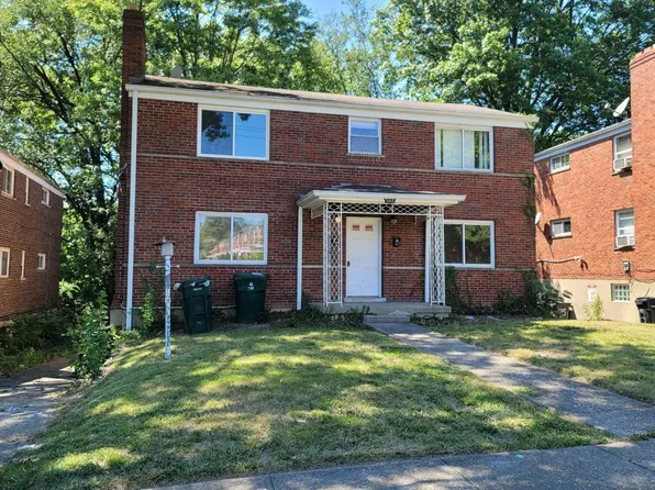 5859 Monfort Hills Ave, Cincinnati, OH 45239