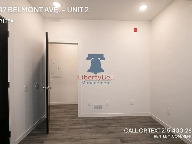 947 Belmont Ave — Photo 10