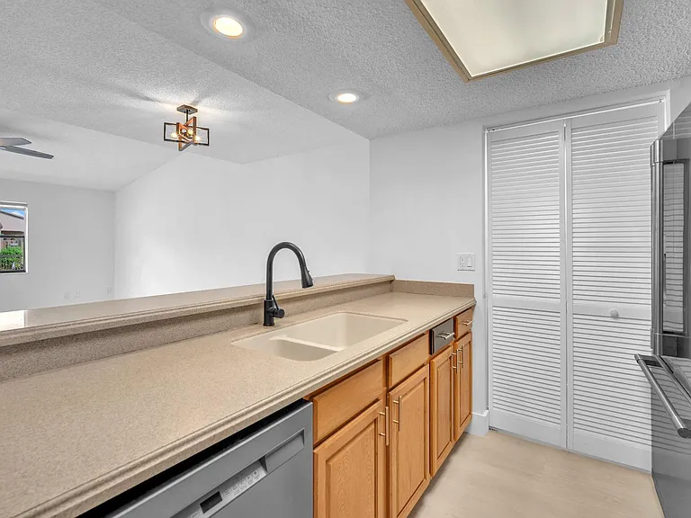 12359 NW 11th Ct — Photo 8