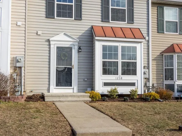 1238 Seron Ct, Eldersburg, MD 21784