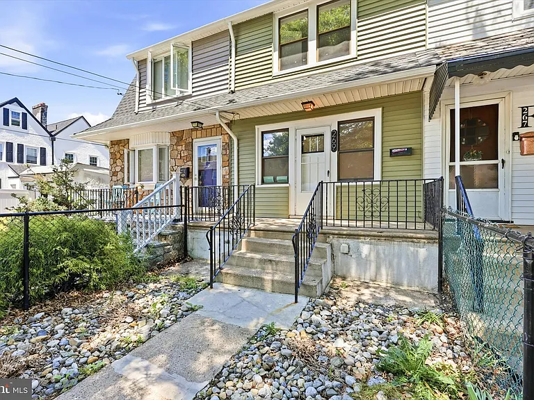 269 Monroe St — Photo 3