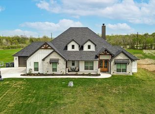 2028 Carrie Ct, Weatherford, TX 76088