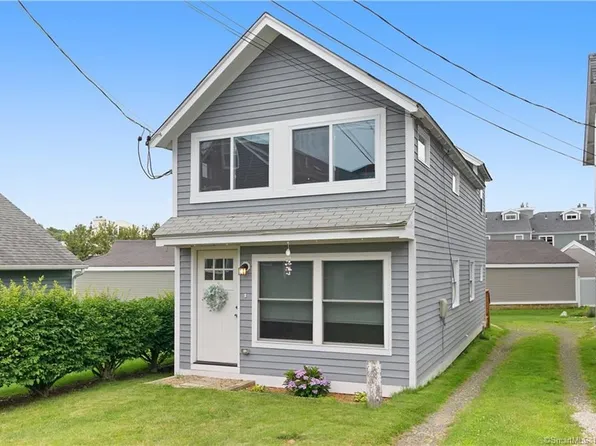 108 Limewood Ave, Branford, CT 06405