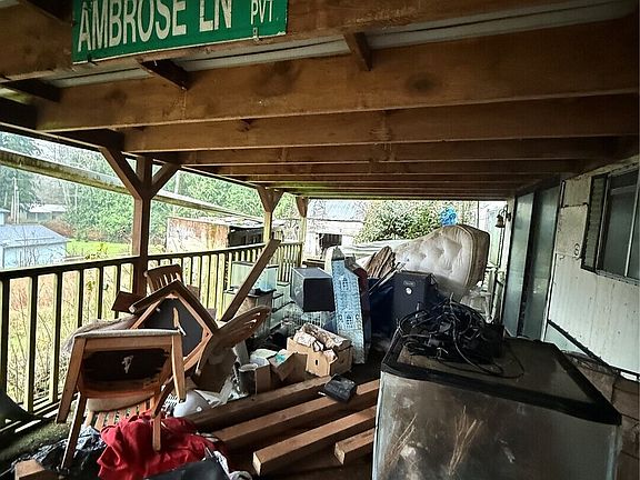 3rd image of 517 NW Past Drive