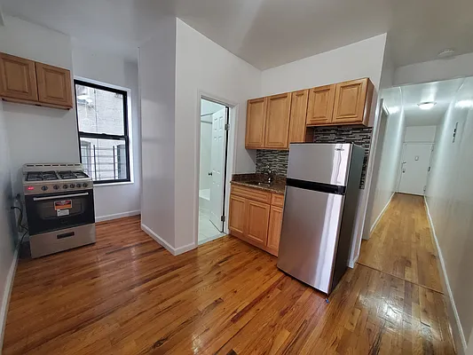 Rented by Douglas Elliman | media 13