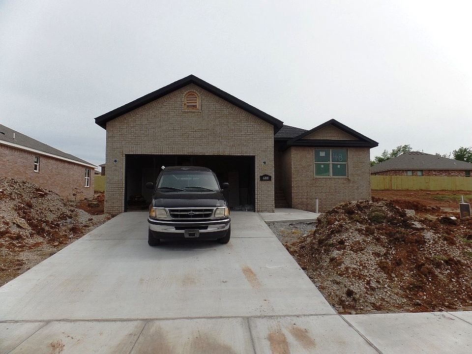 1st image of 608 Worchester