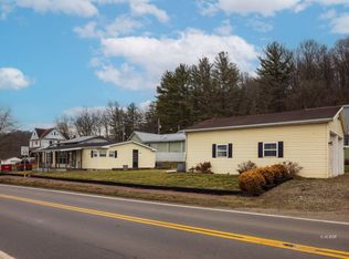 12 E Main St, Jacksonville, OH 45740