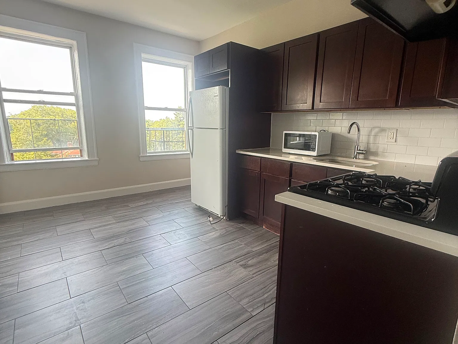 2 bed, $1,800 — Photo 1