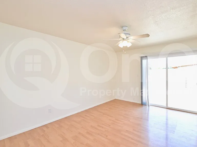 4265 E Vineyard Rd — Photo 13