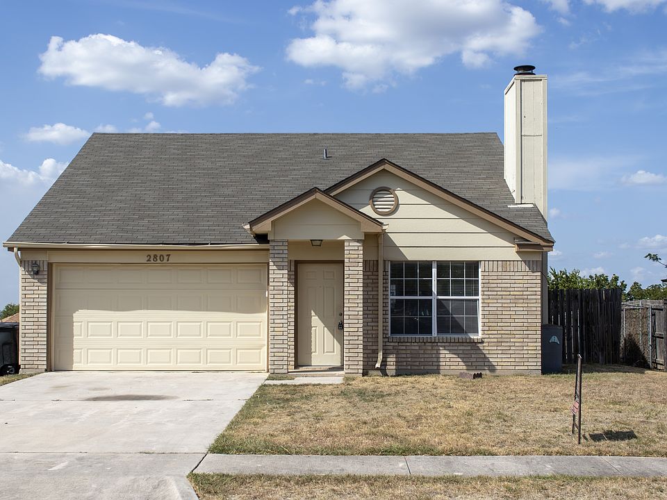 1st image of 2807 Armadillo Dr