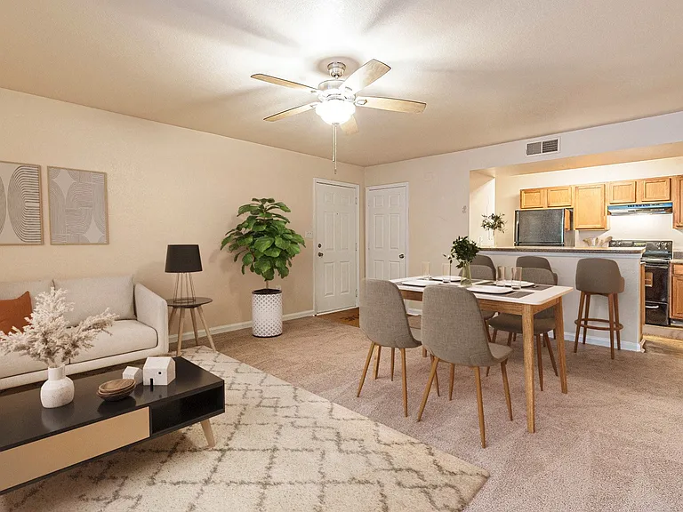 Fulton Pointe Apartments — Photo 24