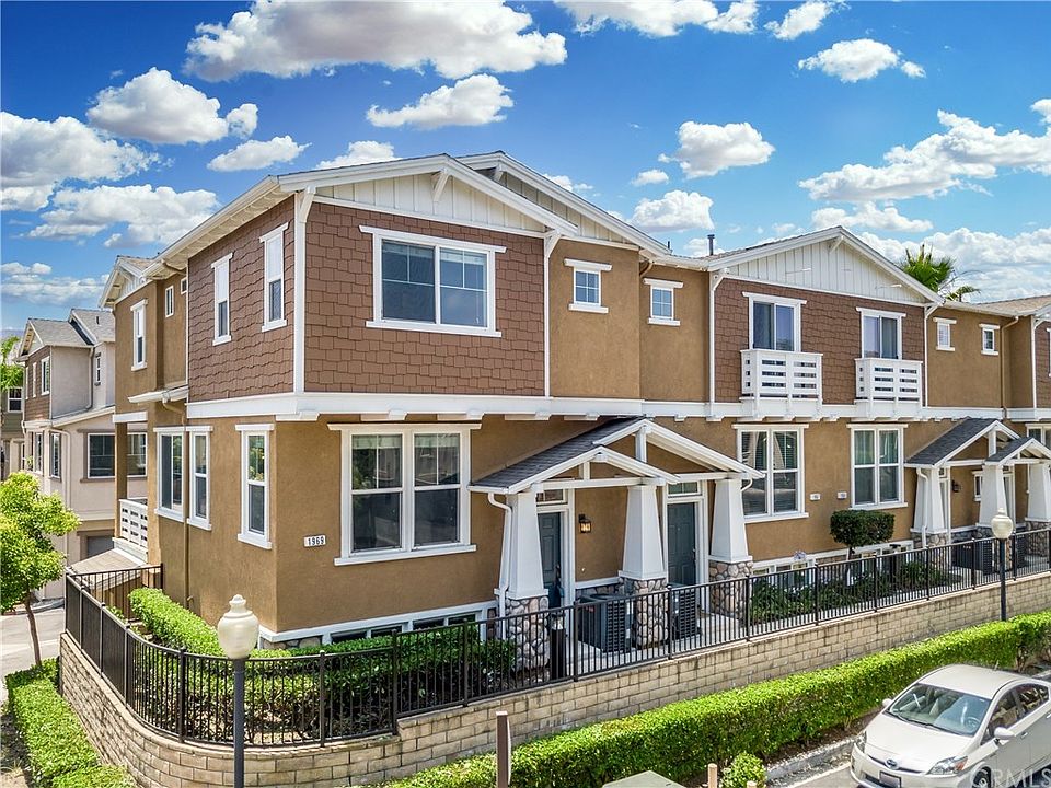 1st image of 1969 Oakwood Way
