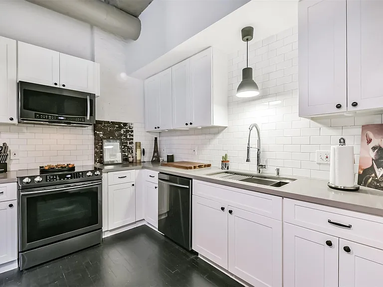 705 Main St #321 — Photo 26